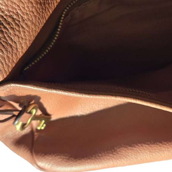 Brown Genuine Leather Fossil Bag with Multiple Compartments - Picture 6 of 6